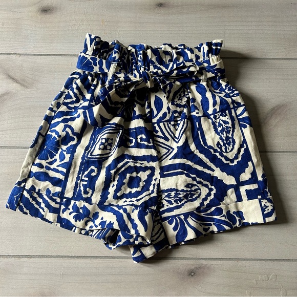 NWOT Zara High Waisted Blue and White Tie Elastic Waist Paper Bag Shirts - Picture 5 of 5